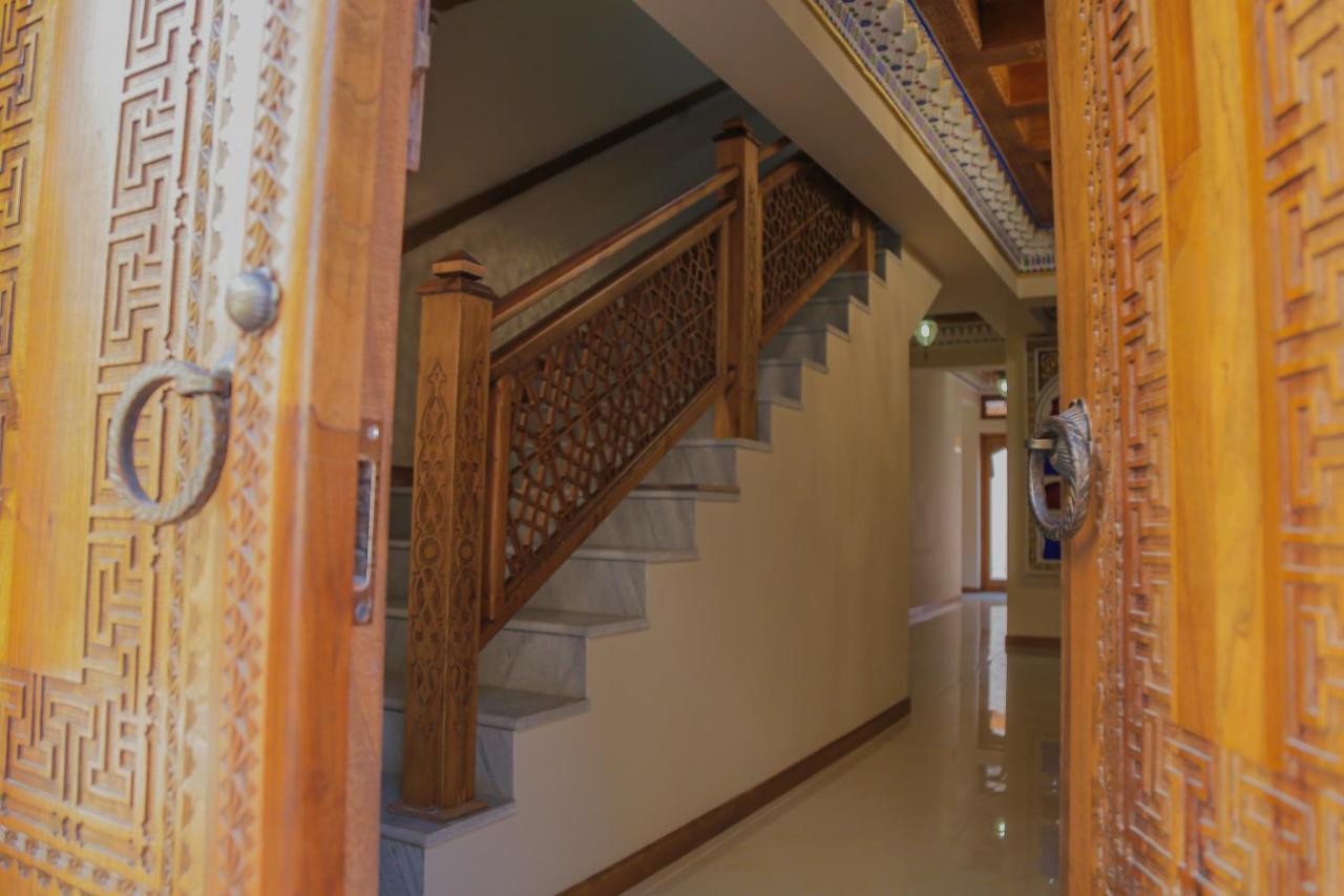 Al Imran Hotel Buchara Buitenkant foto