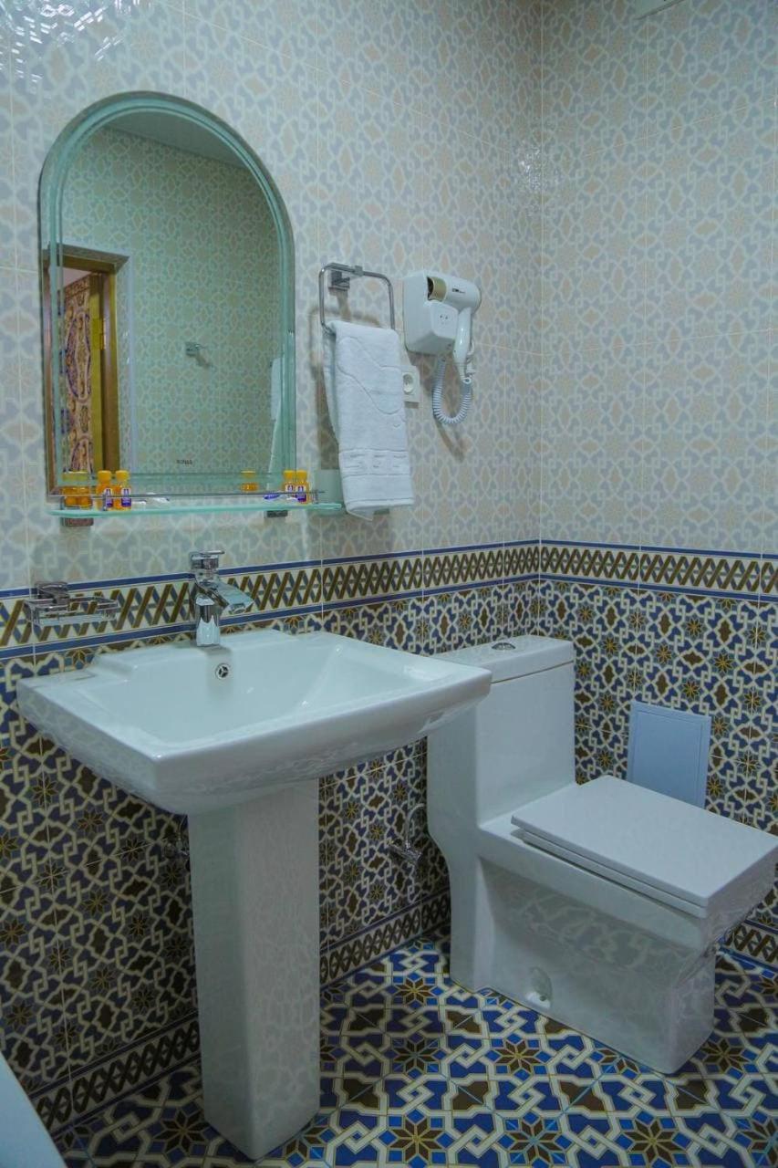 Al Imran Hotel Buchara Buitenkant foto